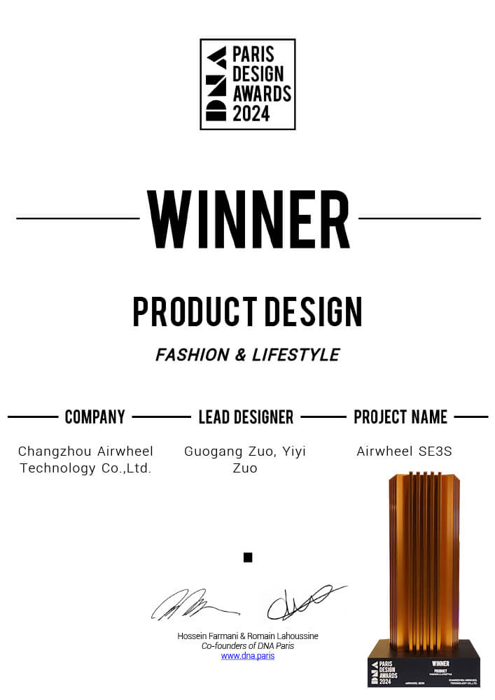 Airwheel SE3S smart suitcase Paris design awards winner